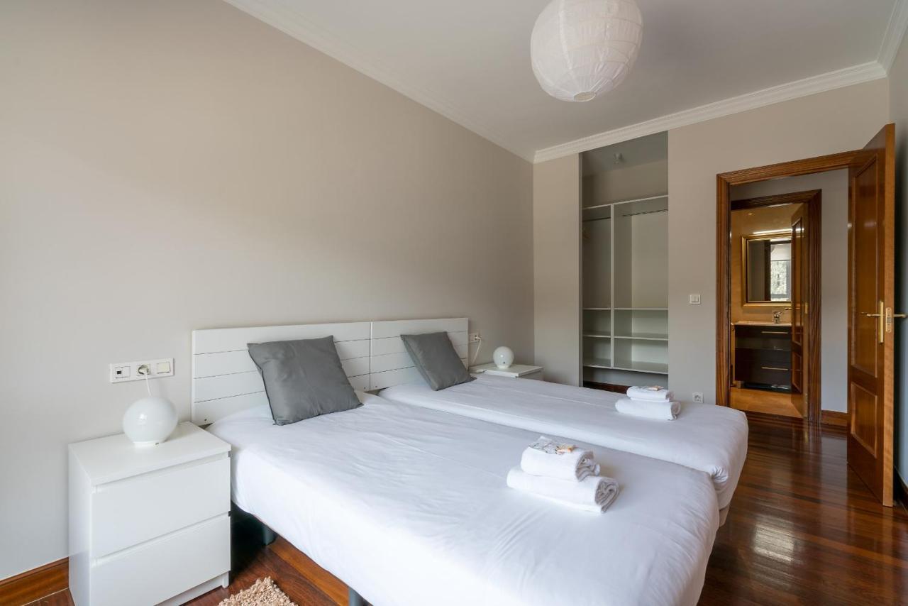 Zubia Apartment By People Rentals ビルバオ エクステリア 写真